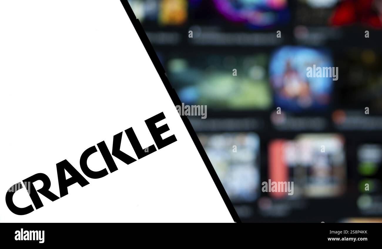 Das Crackle-Logo wird auf dem Smartphone angezeigt. Crackle ist eine US-amerikanische Video-Streaming-Plattform Stockfoto