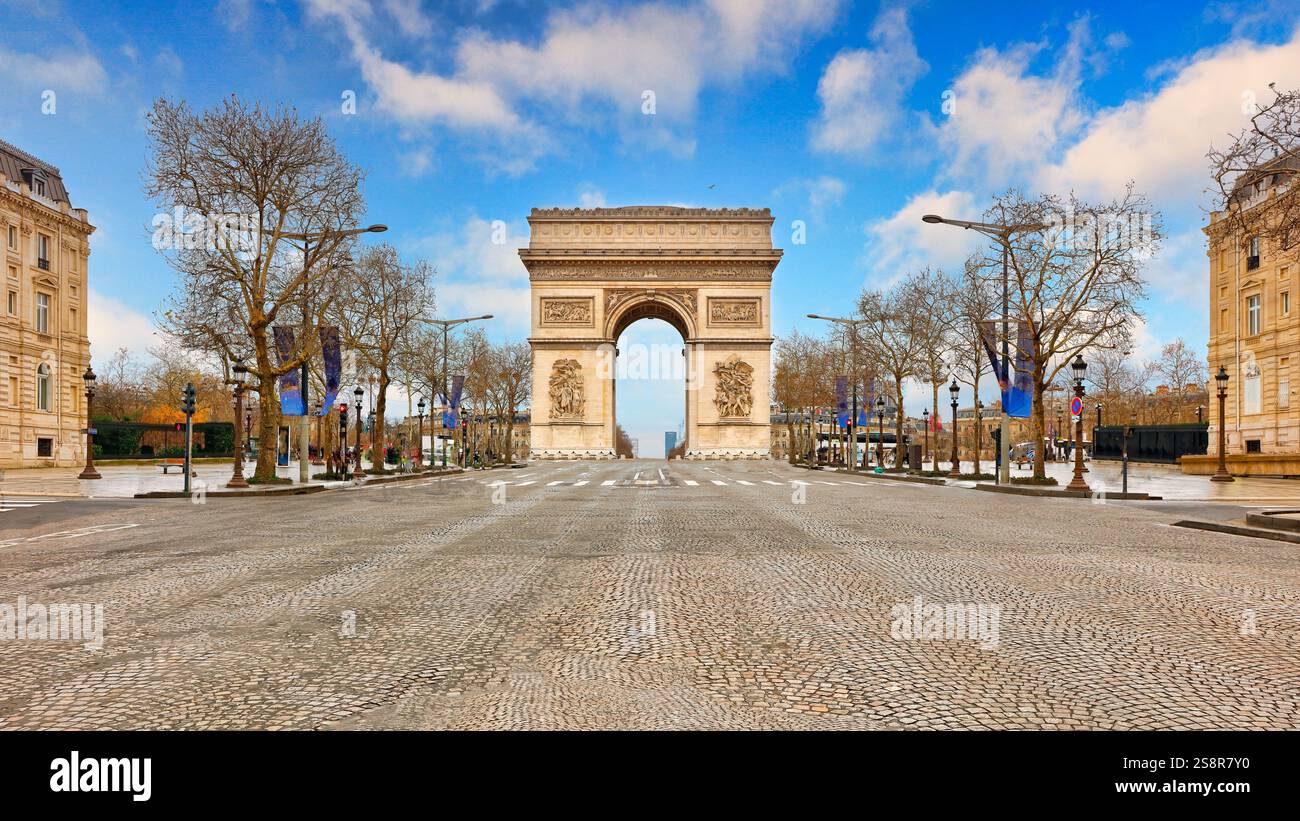 Arc de Triomphe oder Arch of Triumph an den Champs Elysees in Paris, Frankreich Stockfoto