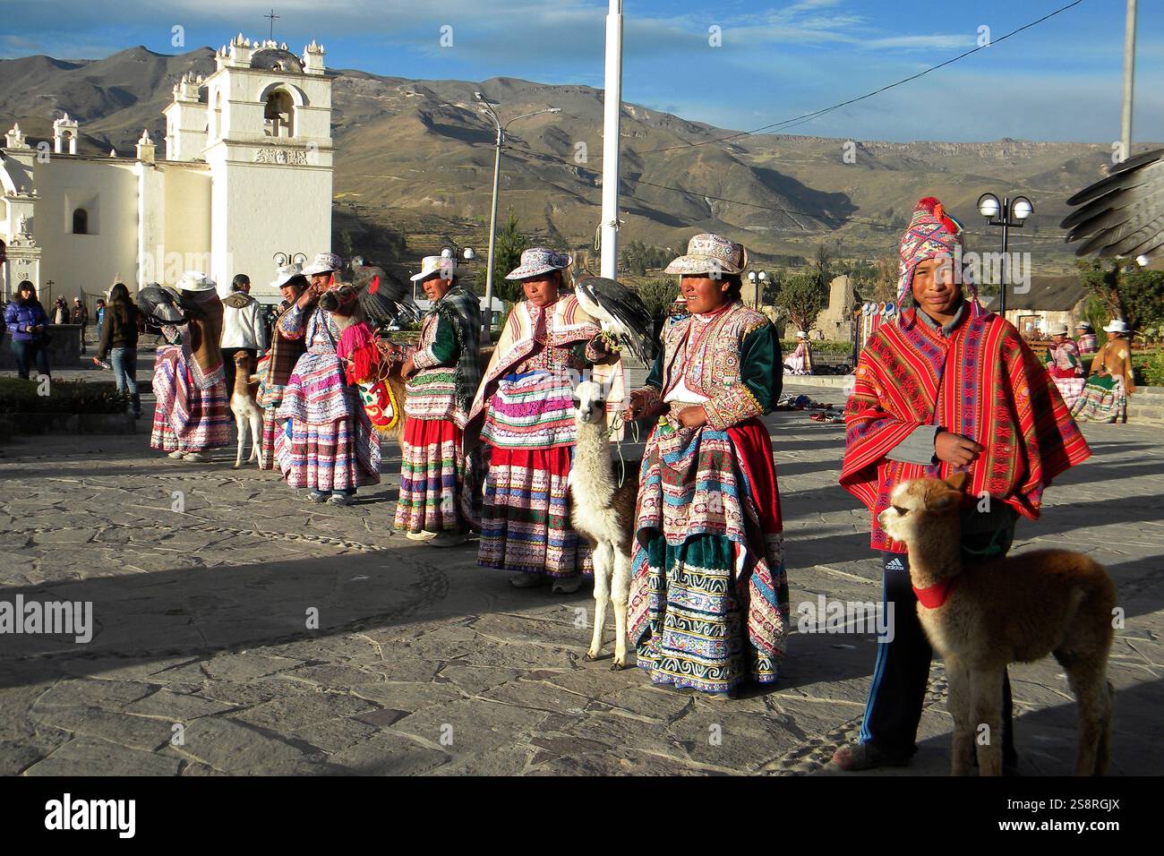 Einheimische Menschen. Dorf Chivay. Peru Stockfoto