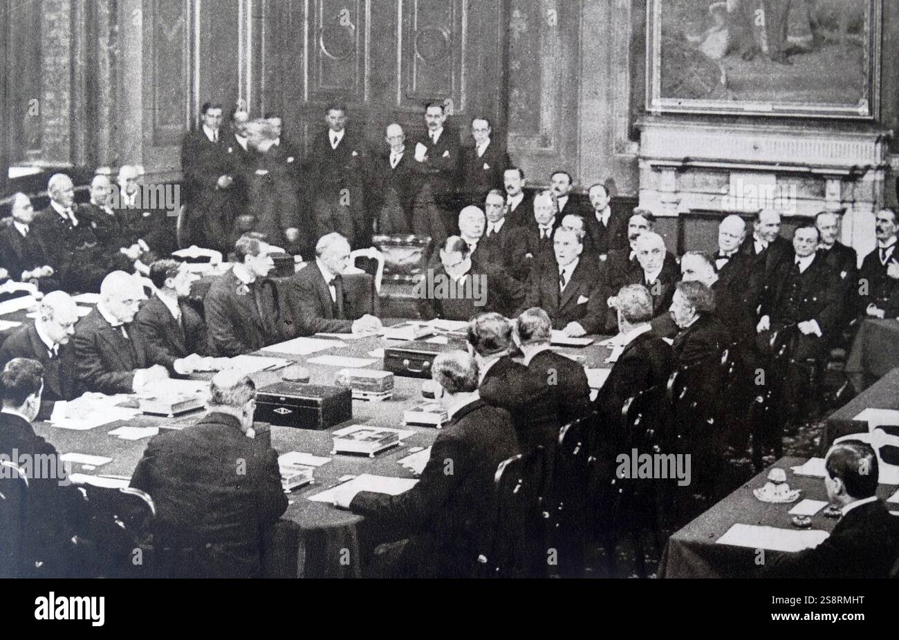 Foto während der feierlichen Unterzeichnung der Verträge von Locarno in London, in dem der Erste Weltkrieg westeuropäischen Alliierten Mächte und die neuen Staaten in Mittel- und Osteuropa gesucht Die territoriale Abwicklung zu gewährleisten, und die Normalisierung der Beziehungen mit besiegten Deutschland. Vom 20. Jahrhundert Stockfoto