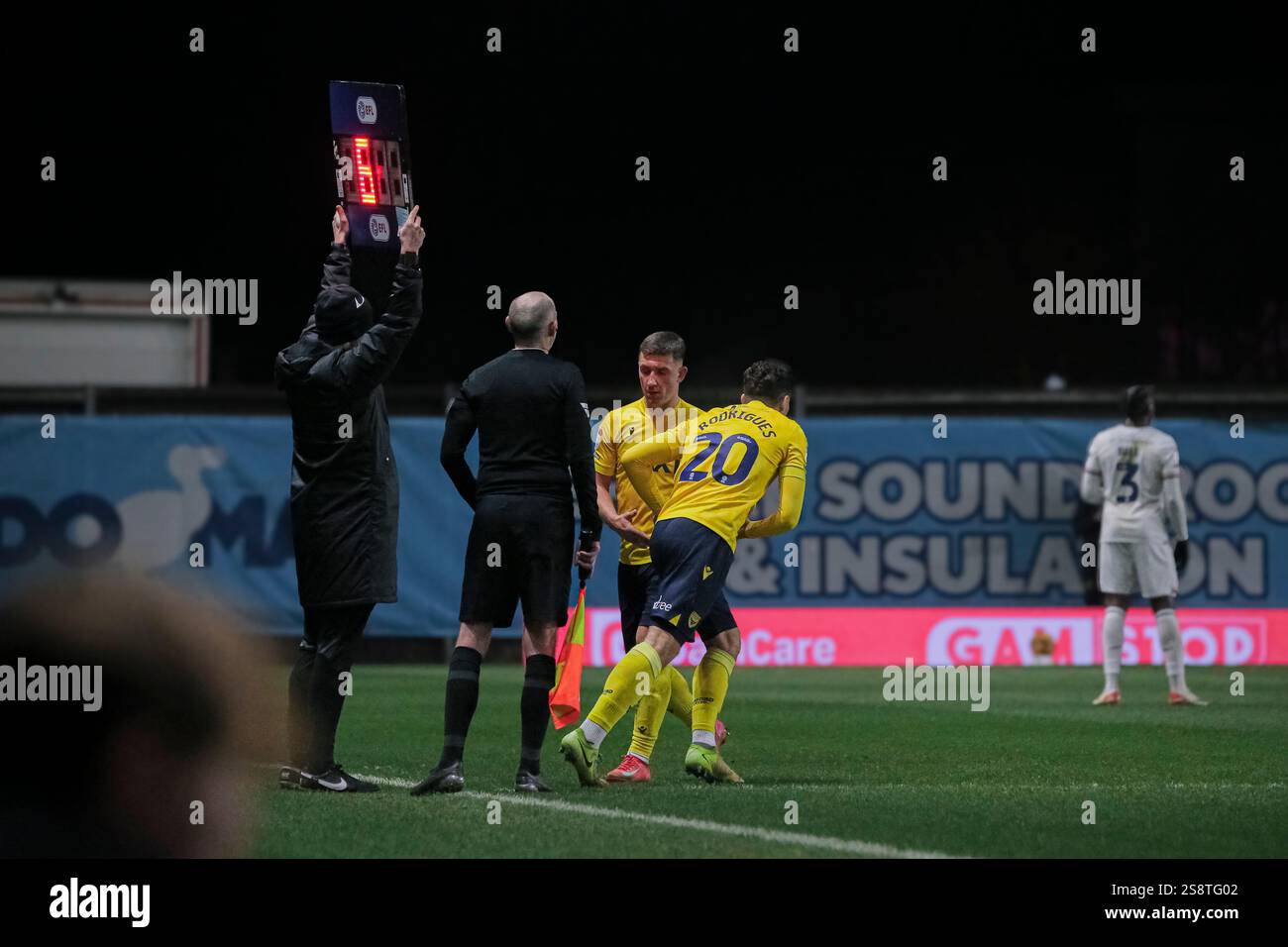 Cameron Brannagan aus Oxford United trat gegen Luton Town in der EFL Championship an Stockfoto