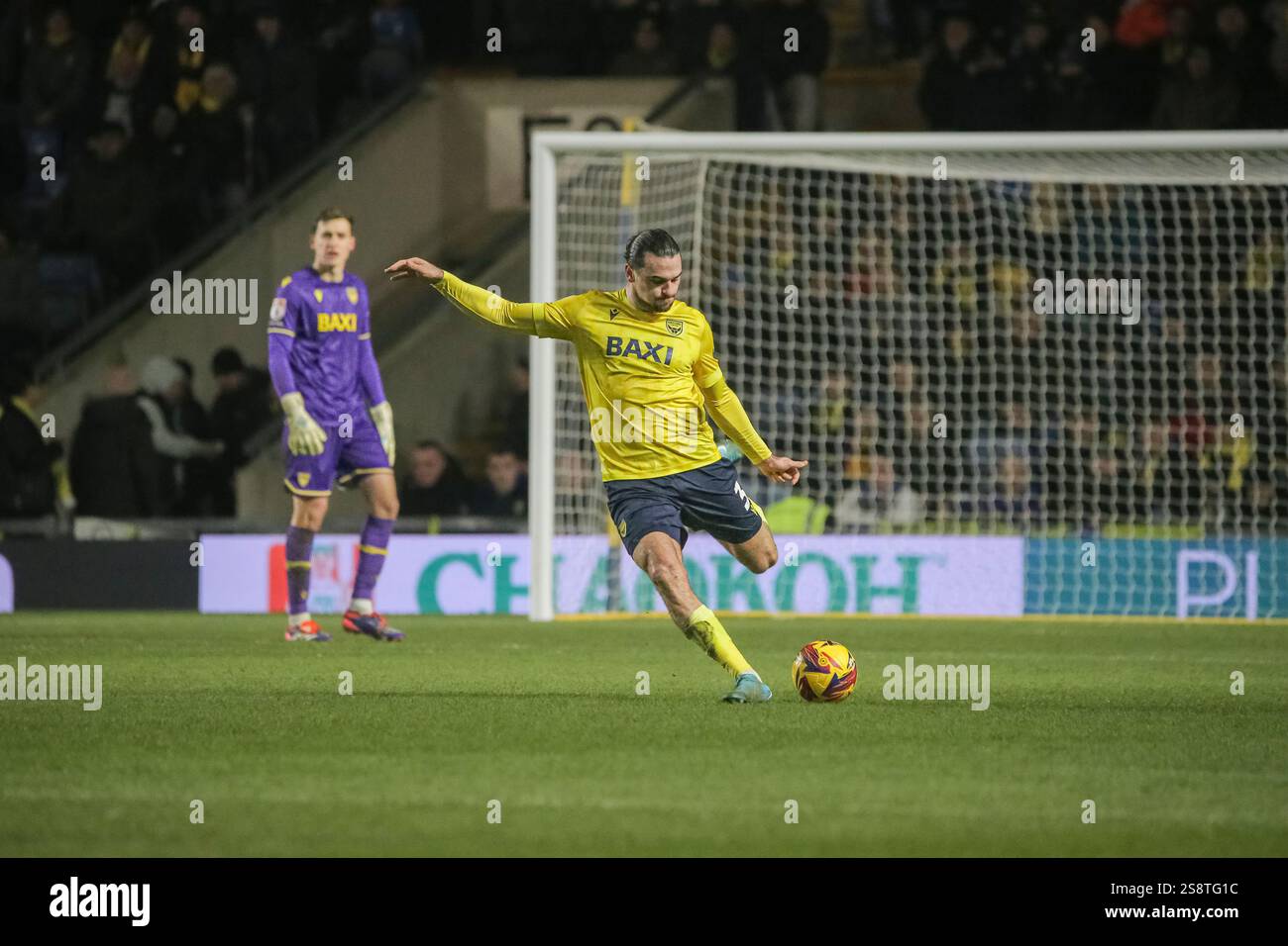 Ciaron Brown von Oxford United gegen Luton Town in der EFL Championship Stockfoto