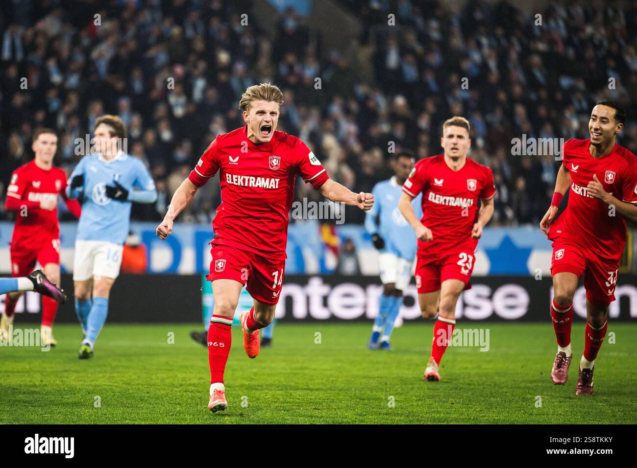 MALMÖ , 23-01-2025 , Malmö neues Stadion , Saison 2024 / 2025 , UEFA Europa League, Fußball. Während des Spiels Malmö – FC Twente feiert der Spieler SEM Steijn FC Twente nach 0-1 Treffern Stockfoto