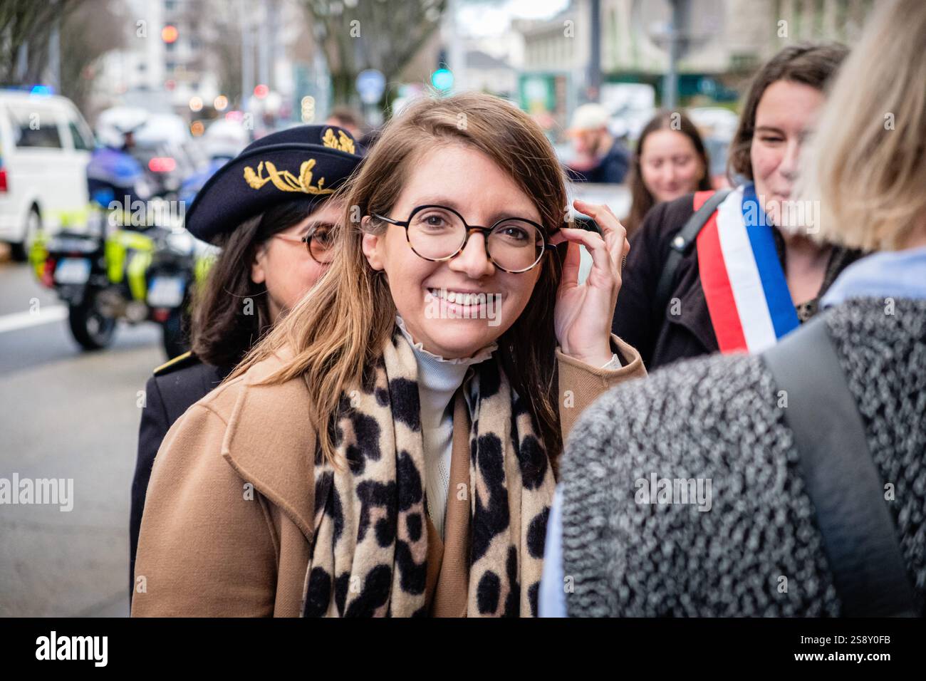Aurore Berge, Ministerin für Gleichstellung von Frauen und Männern und den Kampf gegen Diskriminierung, trifft im Gründerzentrum Les Premieren ein. Stockfoto