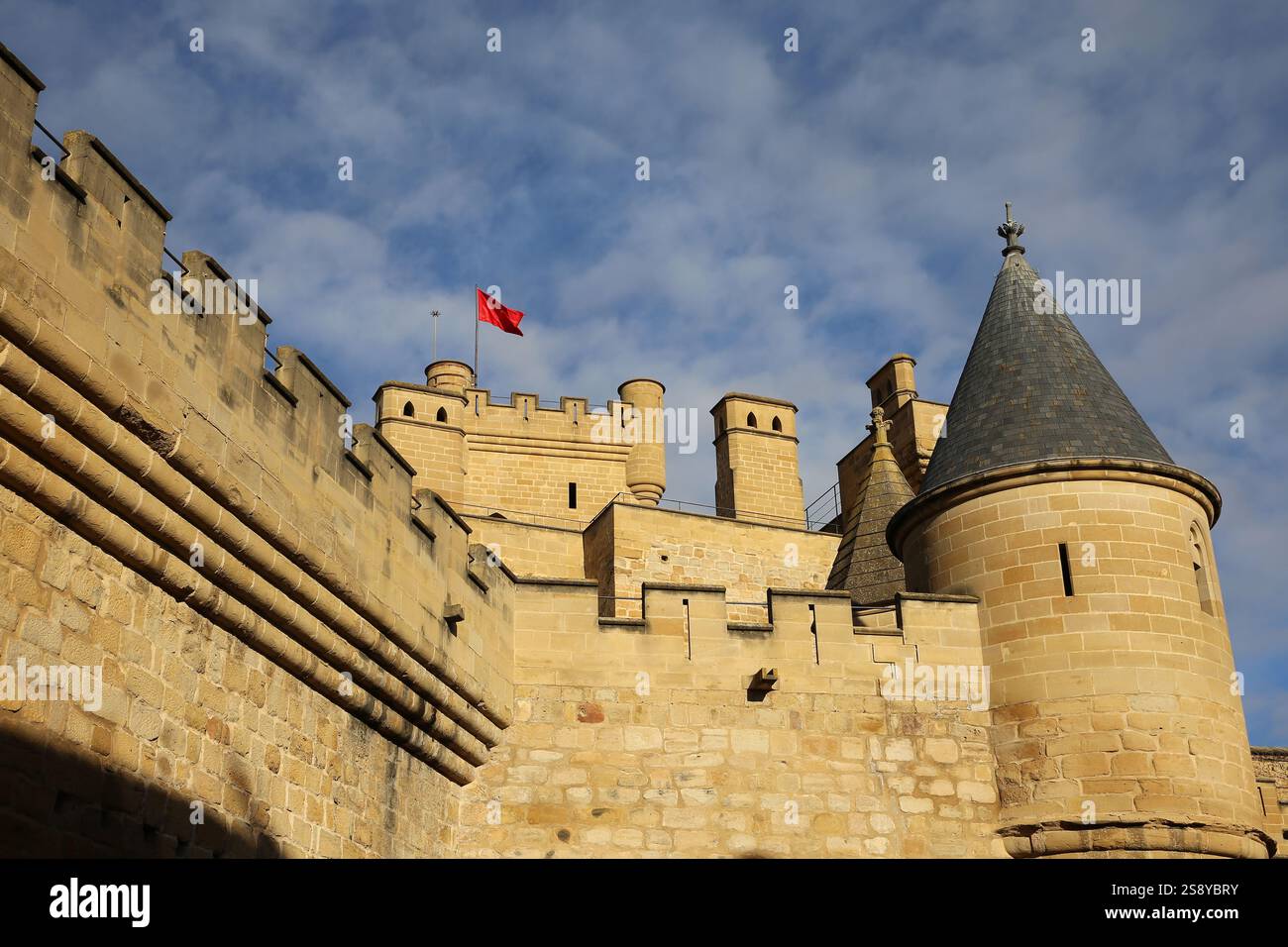 Spanien. Navarra. Olite. Palast von Olite. Detail des Turms. Stockfoto