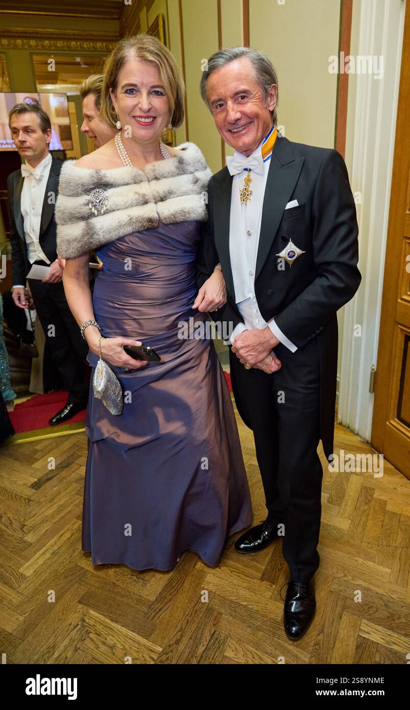 82. Wiener Philharmoniker-Ball 2025 im Musikverein Wien, Österreich, am 23. Januar 2025. Peter Launsky Tieffenthal und Ehefrau Gerda LUDVIK - 20250123 PD14486 Stockfoto