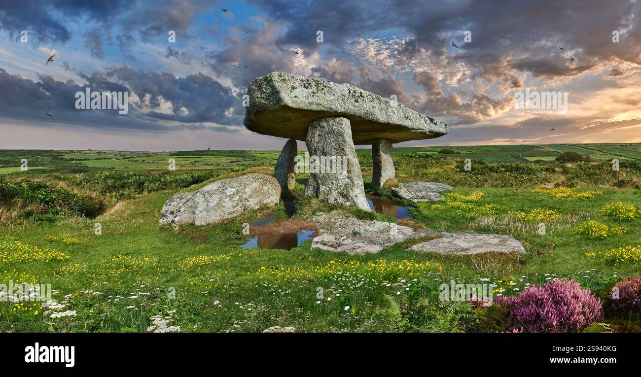 Lanyon Quoit ist ein megalithischer Grabdolmen aus der Jungsteinzeit, ca. 4000 bis 3000 v. Chr., in der Nähe von Morvah auf der Halbinsel Penwith in Cornwall, England Stockfoto