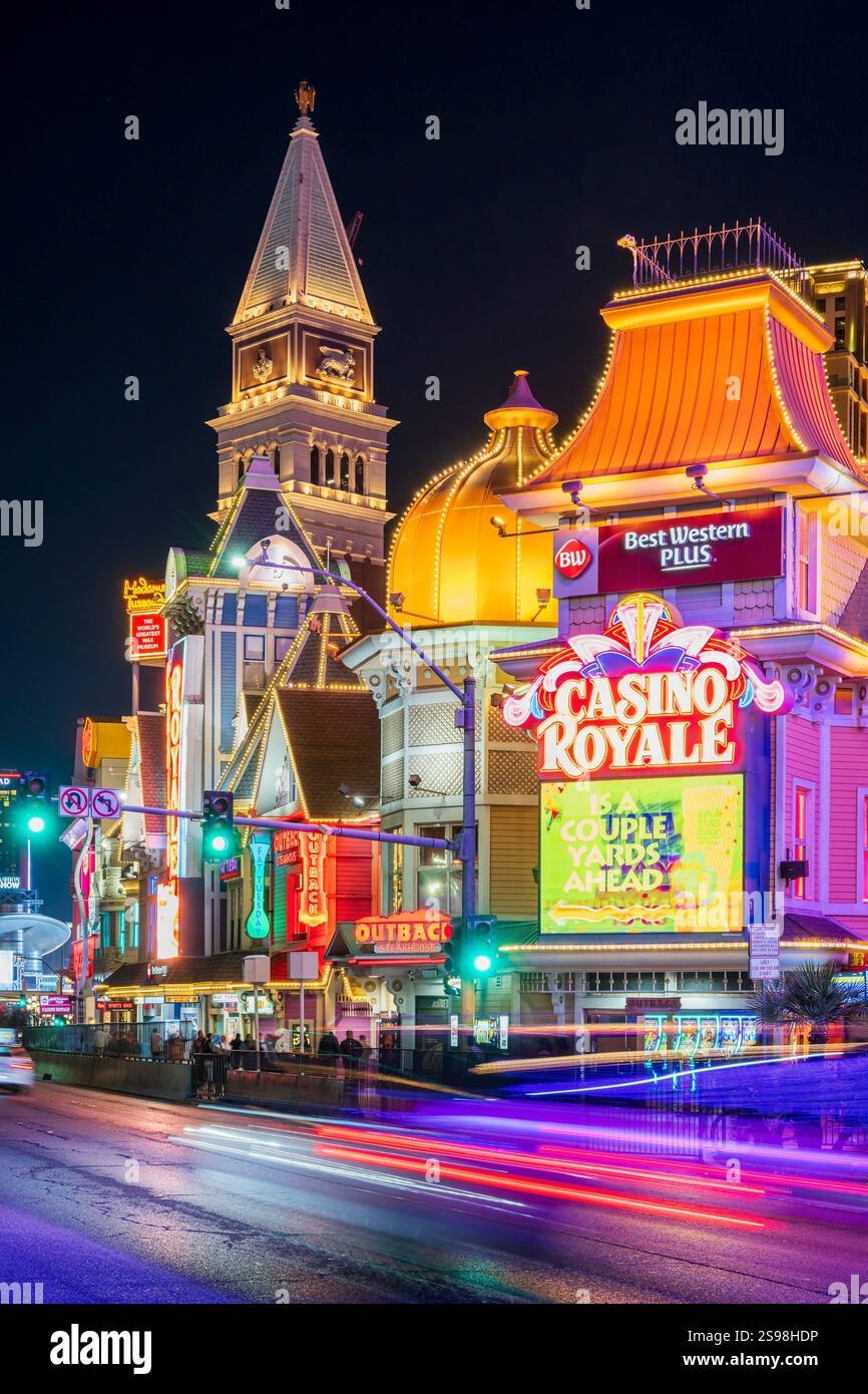 Nachtblick auf den Strip (Las Vegas Boulevard South), Las Vegas, Nevada, USA Stockfoto
