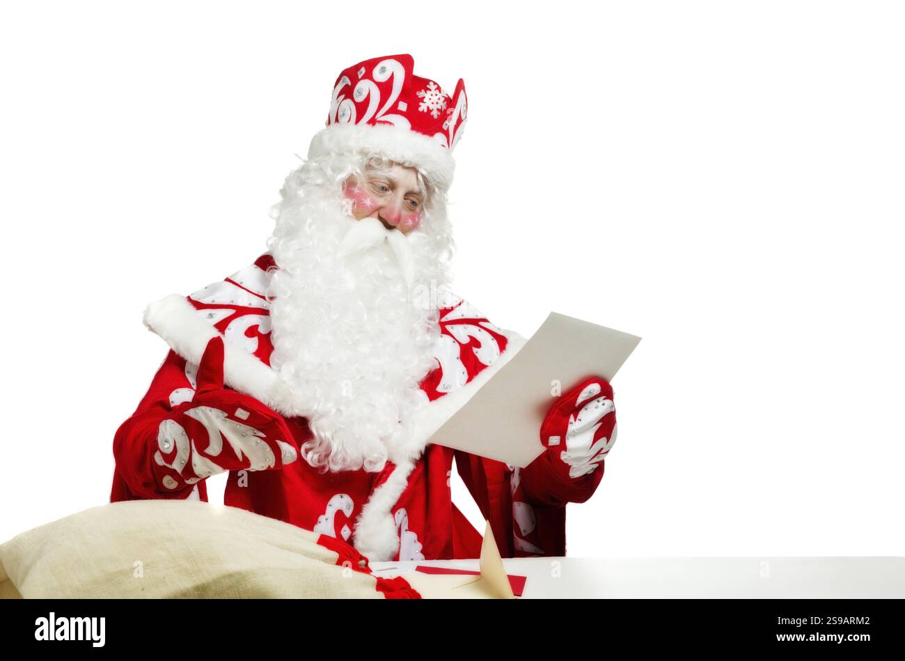 Vater Weihnachten vor weißem Hintergrund. Weihnachtsfeier Stockfoto