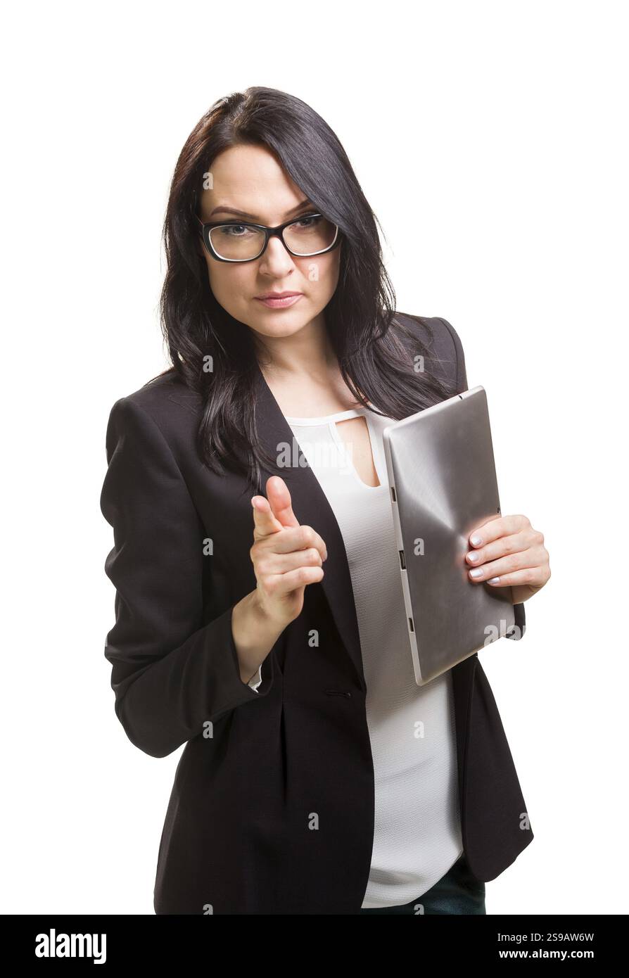 Porträt einer lächelnden Geschäftsfrau mit Brille vor weißem Hintergrund Stockfoto