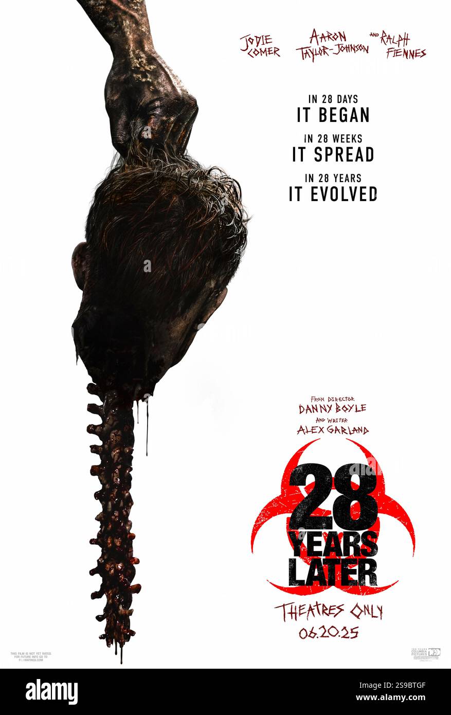 28 Years Later (2025) von Danny Boyle mit Jodie Comer, Aaron Taylor-Johnson und Ralph Fiennes. Ein postapokalyptischer Horrorfilm, der die Entwicklung eines verheerenden Virus über drei verschiedene Zeiträume - 28 Tage, 28 Wochen und 28 Jahre - verfolgt. US-Teaser-Poster NUR FÜR REDAKTIONELLE ZWECKE. Quelle: BFA/Sony Pictures Stockfoto