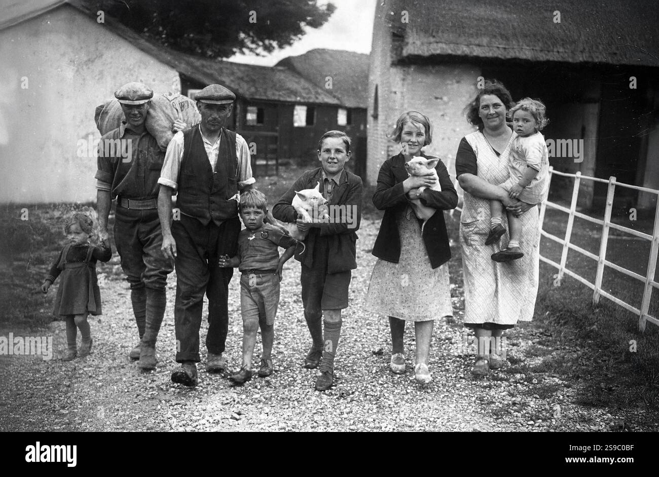 Pächter und Familie Kent England UK 1937 Stockfoto