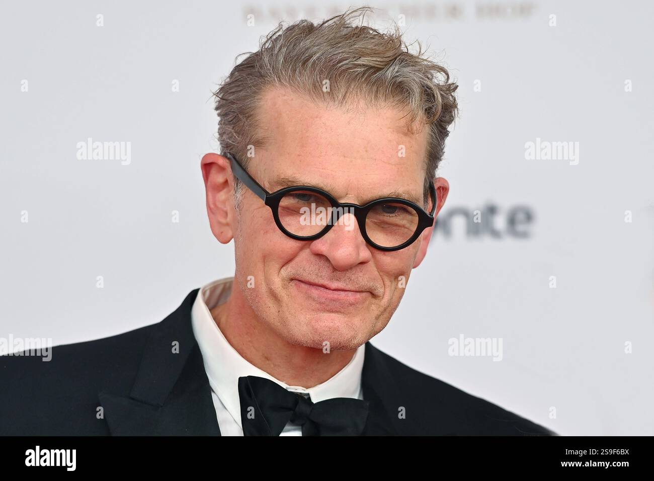 Goetz Otto Schauspieler, Einzelbild, angeschnittenes Einzelmotiv, Portrait, Porträt. 49.Deutscher Filmball, Roter Teppich, Roter Teppich, am 25.01.2024 im H o t e l B a y e r i s c h e r H o f, M u e n c h e n. *** Goetz Otto Schauspieler , Einzelbild,zugeschnittenes Einzelmotiv,Porträt,Porträt,Porträt,Porträt 49 Deutscher Filmball, Roter Teppich, Roter Teppich, Roter Teppich, am 25 01 2024 im H o m u e n c h e n Stockfoto