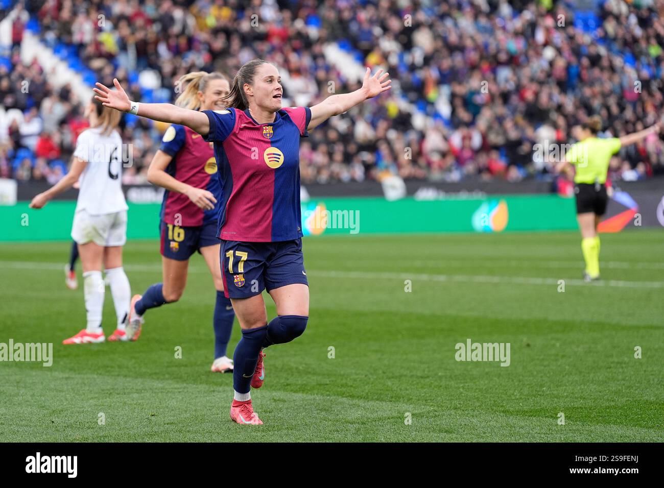 Ewa Pajor Barcelona trophy celebration Ewa Pajor: A Rising Star in Women's Football