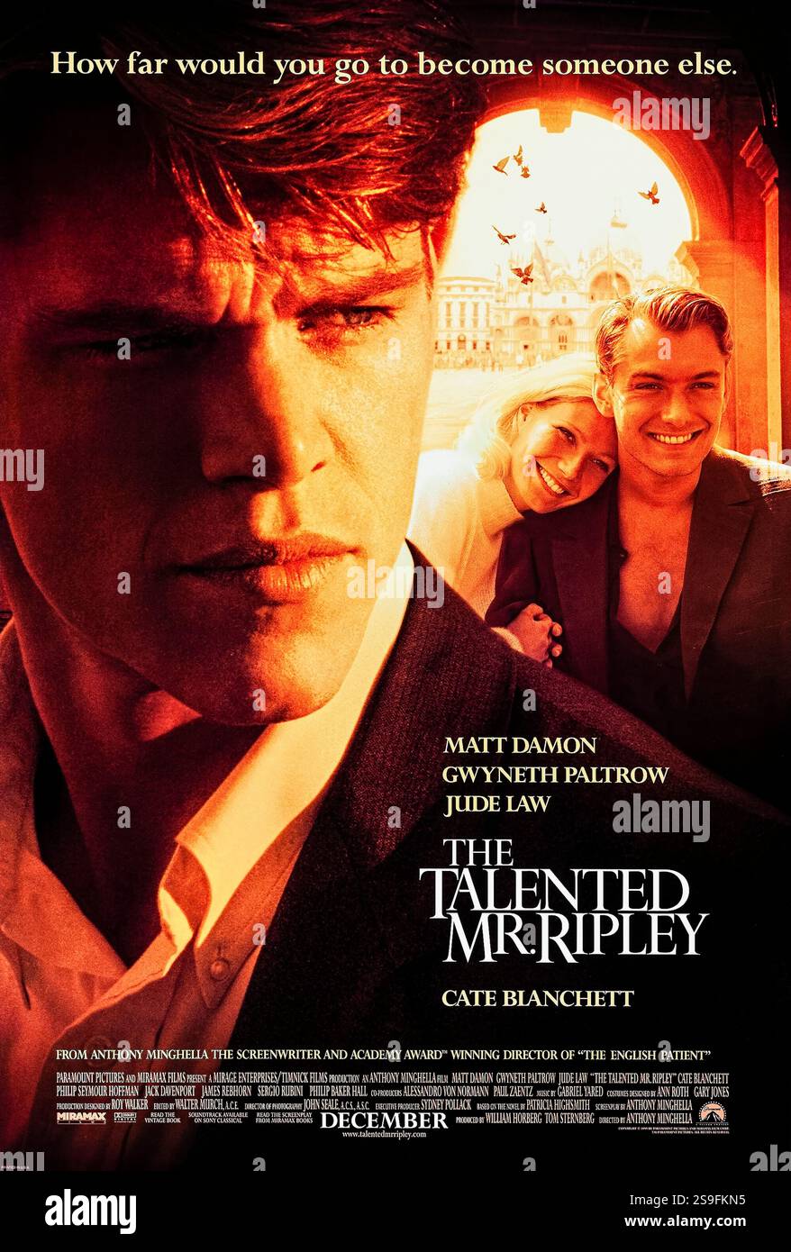 Der talentierte Mr. Ripley (1999) unter der Regie von Anthony Minghella mit Matt Damon, Gwyneth Paltrow und Jude Law. Ein Psychothriller über einen jungen Betrüger, der die Identität eines wohlhabenden Playboy im Italien der 1950er Jahre annimmt. Foto eines Original-Posters aus dem Jahr 1999 (USA), das NUR FÜR REDAKTIONELLE ZWECKE VERWENDET WIRD. Quelle: BFA / Miramax Films Stockfoto