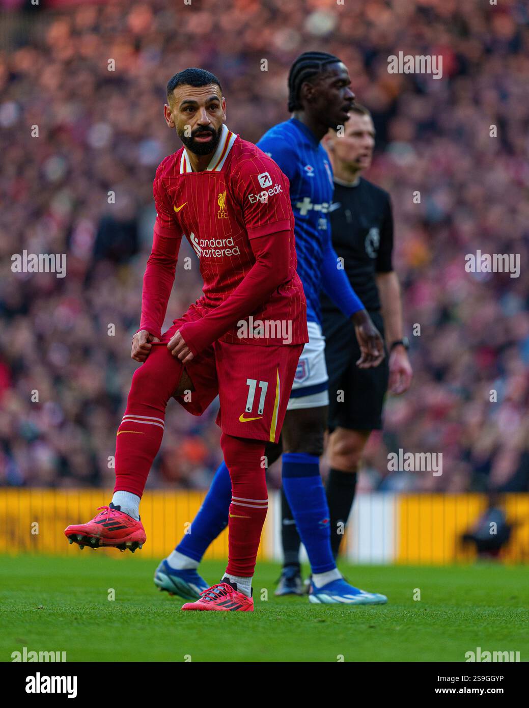 Der Liverpool-Spieler Mohamed Salah wird am Samstag, den 25. Januar 2025, während des Premier League-Spiels zwischen Liverpool und Ipswich Town in Anfield, Liverpool, gespielt. (Foto: Steven Halliwell | MI News) Stockfoto