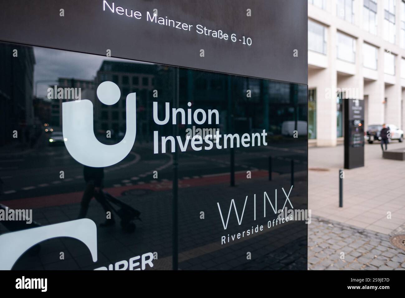 Union Asset Management Holding AG Bürogebäude, DZ Bank Group, European Banking mit Hauptsitz in Frankfurt am Main, Hessen, Deutschland Professional ser Stockfoto