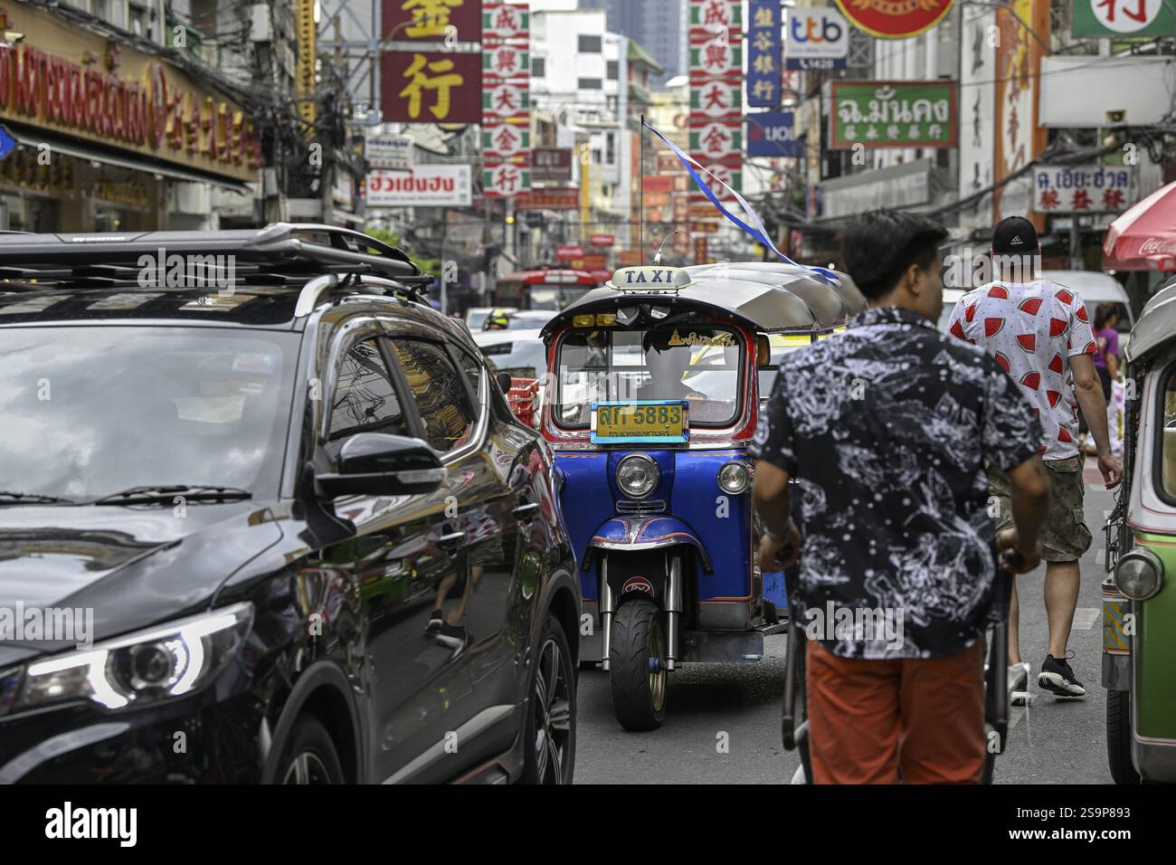 Straßenszene an der Yaowarat Road, China Town, chinesisches Viertel, Sampheng, Bangkok, Thailand, Asien Stockfoto