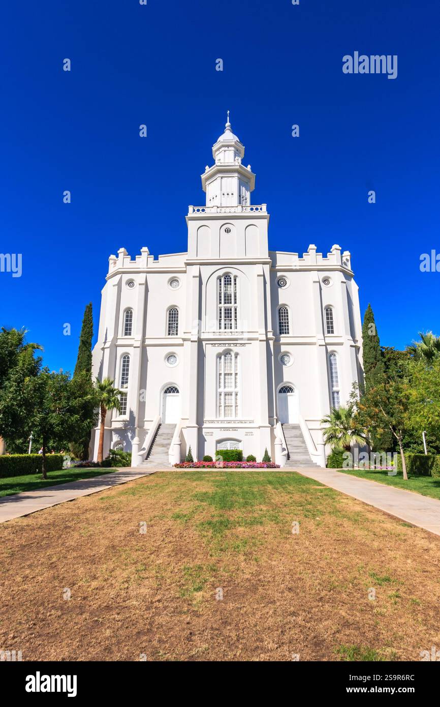 Der St. George Utah Tempel (früher St. George Temple) ist der erste Tempel, der von der Kirche Jesu Christi der Heiligen der Letzten Tage vollendet wurde Stockfoto