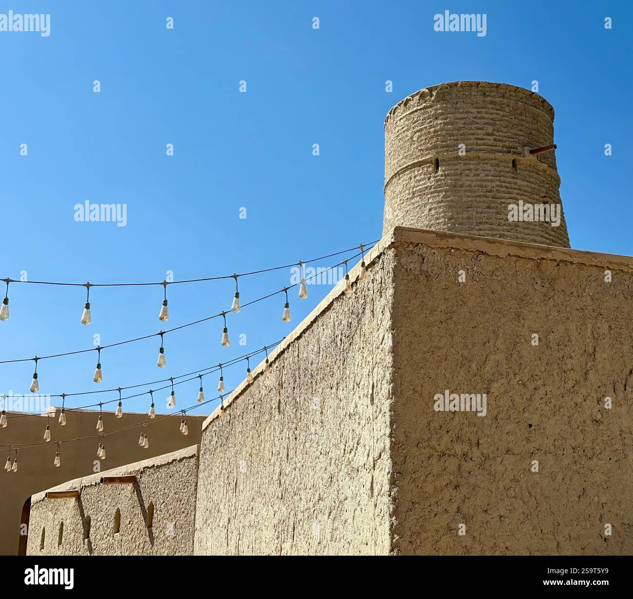 Bahla Fort, Oman, erbaut im 13. Jahrhundert - Smartphone-aufgenommenes Stockfoto