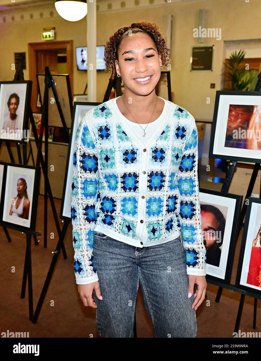 LONDON, GROSSBRITANNIEN. Januar 2025. Lexi Lloyd Smith nahm an Einem Day in Your Life Award Teil, der von „Day in Your Life“ in der Cadogan Hall in London, England, verliehen wird. (Foto von 李世惠/siehe Li/Picture Capital) Credit: Siehe Li/Picture Capital/Alamy Live News Stockfoto