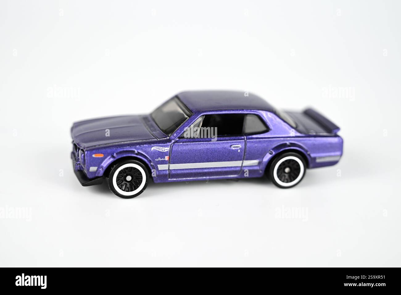 Hot Wheels Nissan Skyline HT 2000GT-X Spielzeugmodell – Wales, Großbritannien – 10. Januar 2025 Stockfoto