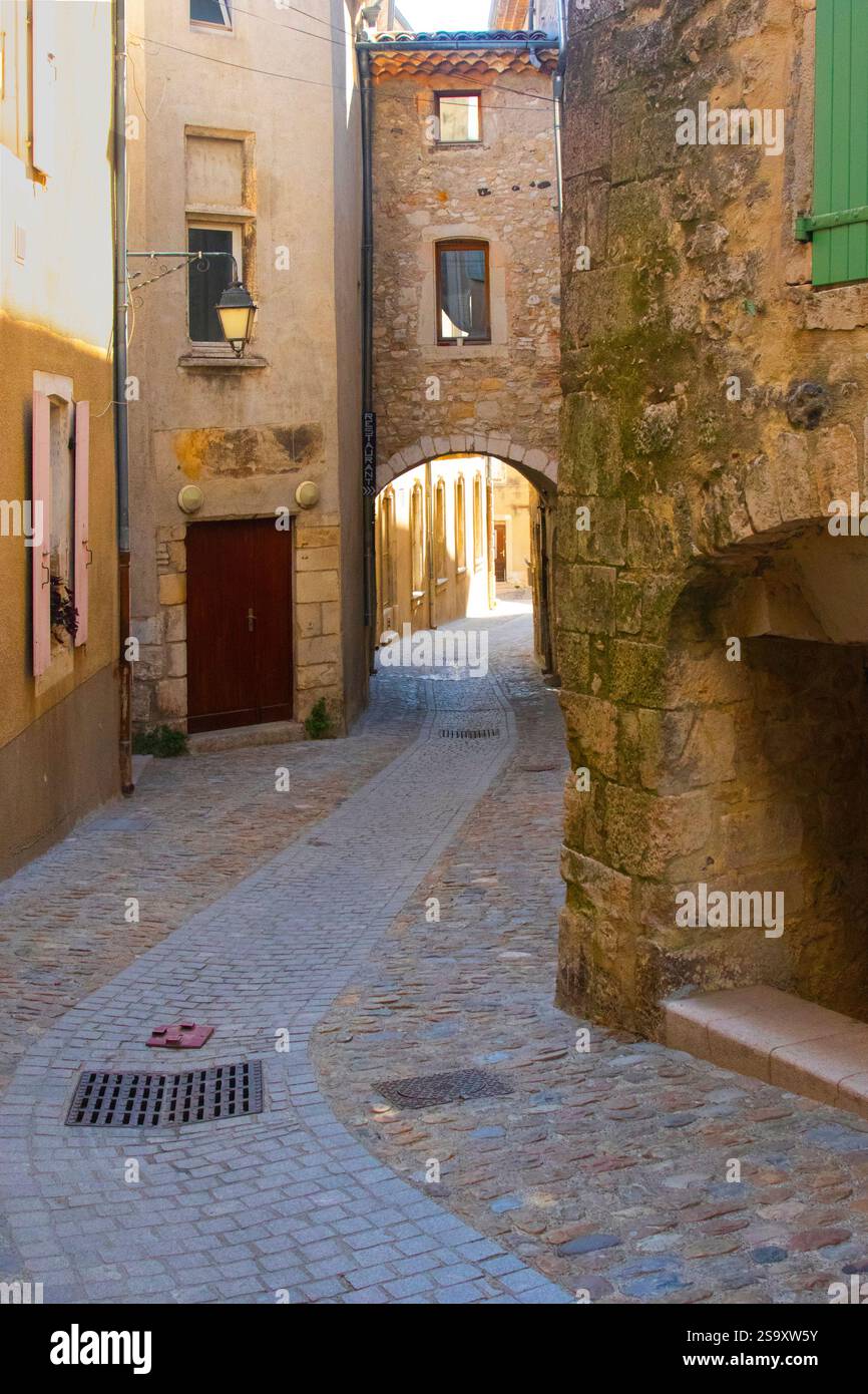 Die südliche Ardeche, Provence, Viviers ist die kleinste Stadt Frankreichs nach Fläche und Bevölkerung. Stockfoto