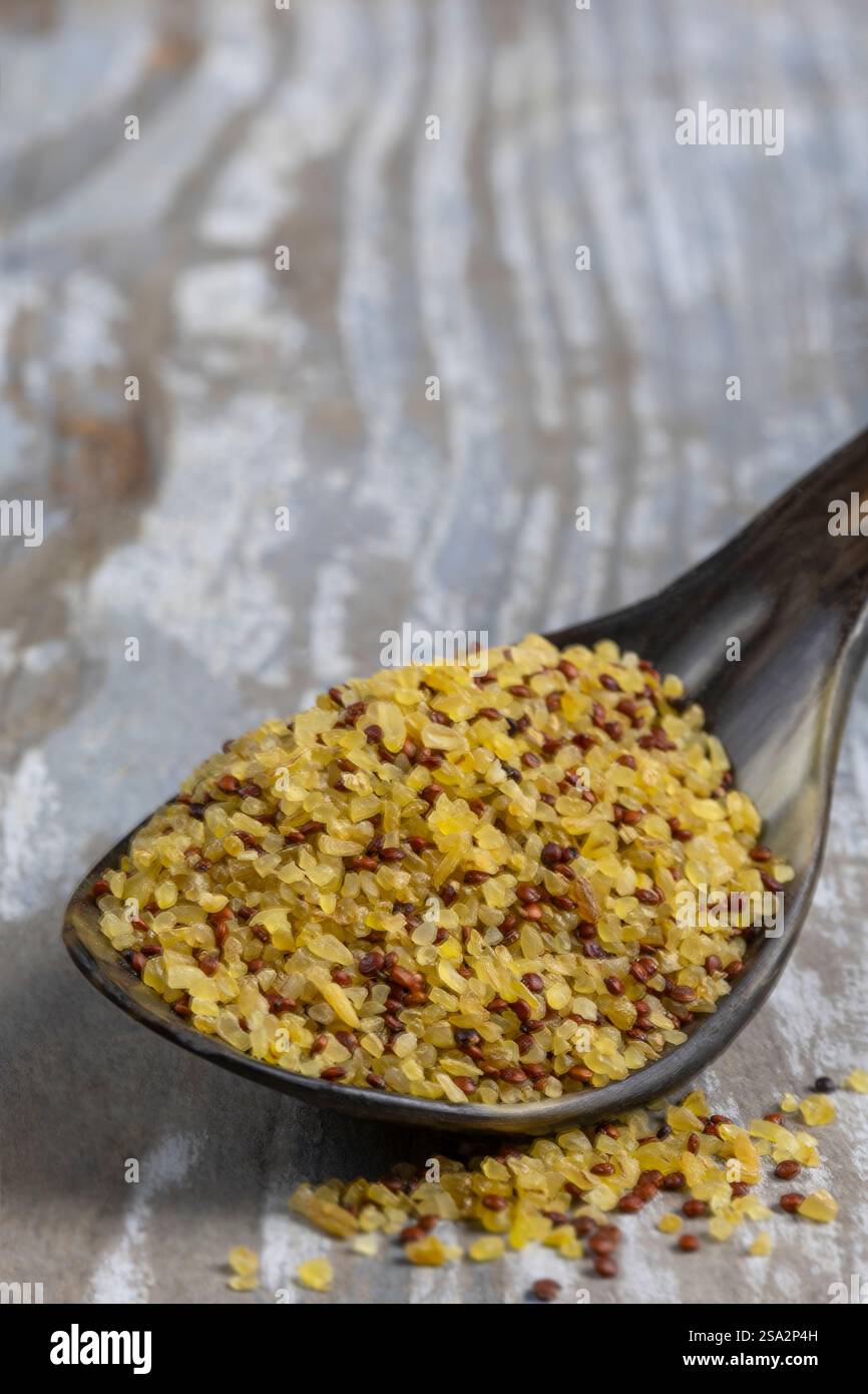 Bio-Bulgur und Quinoa-Mix. Stockfoto