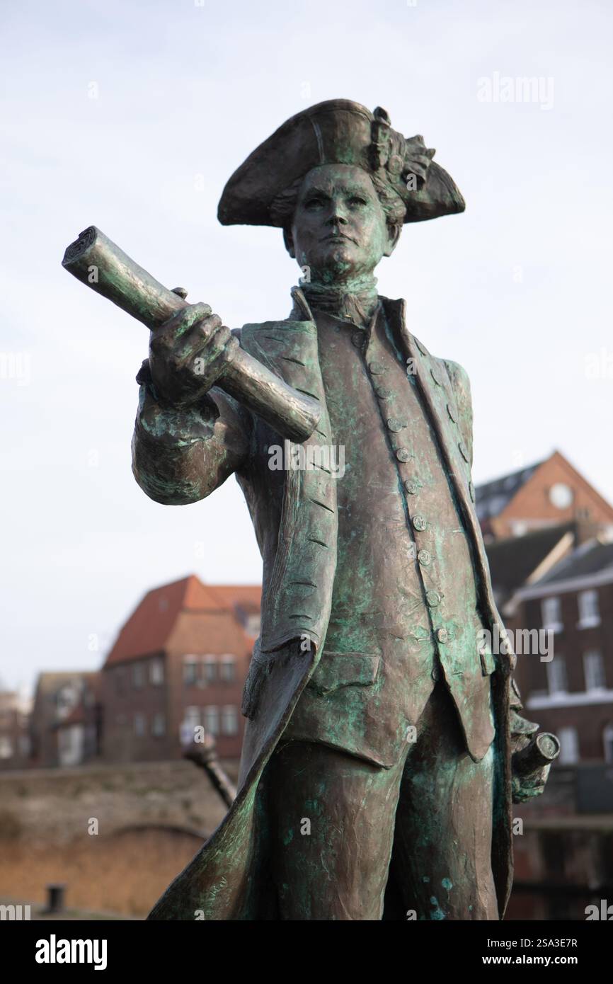 Bronzestatue von Captain George Vancouver am Purfleet Quay, Kings Lynn, Norfolk Stockfoto