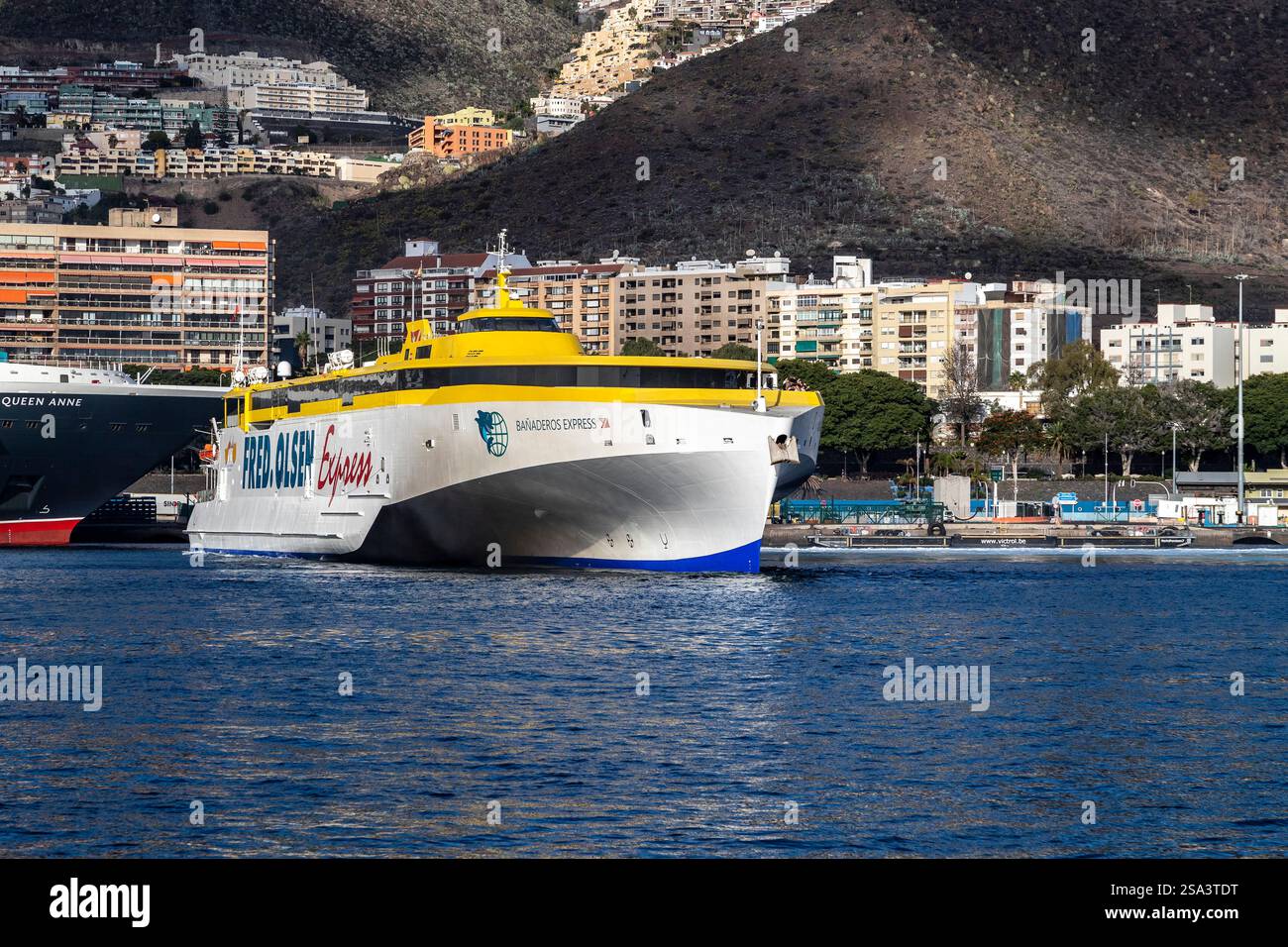 Fred. Olsen Express liegt in Santa Cruz, de Tenerife, Spanien. Stockfoto