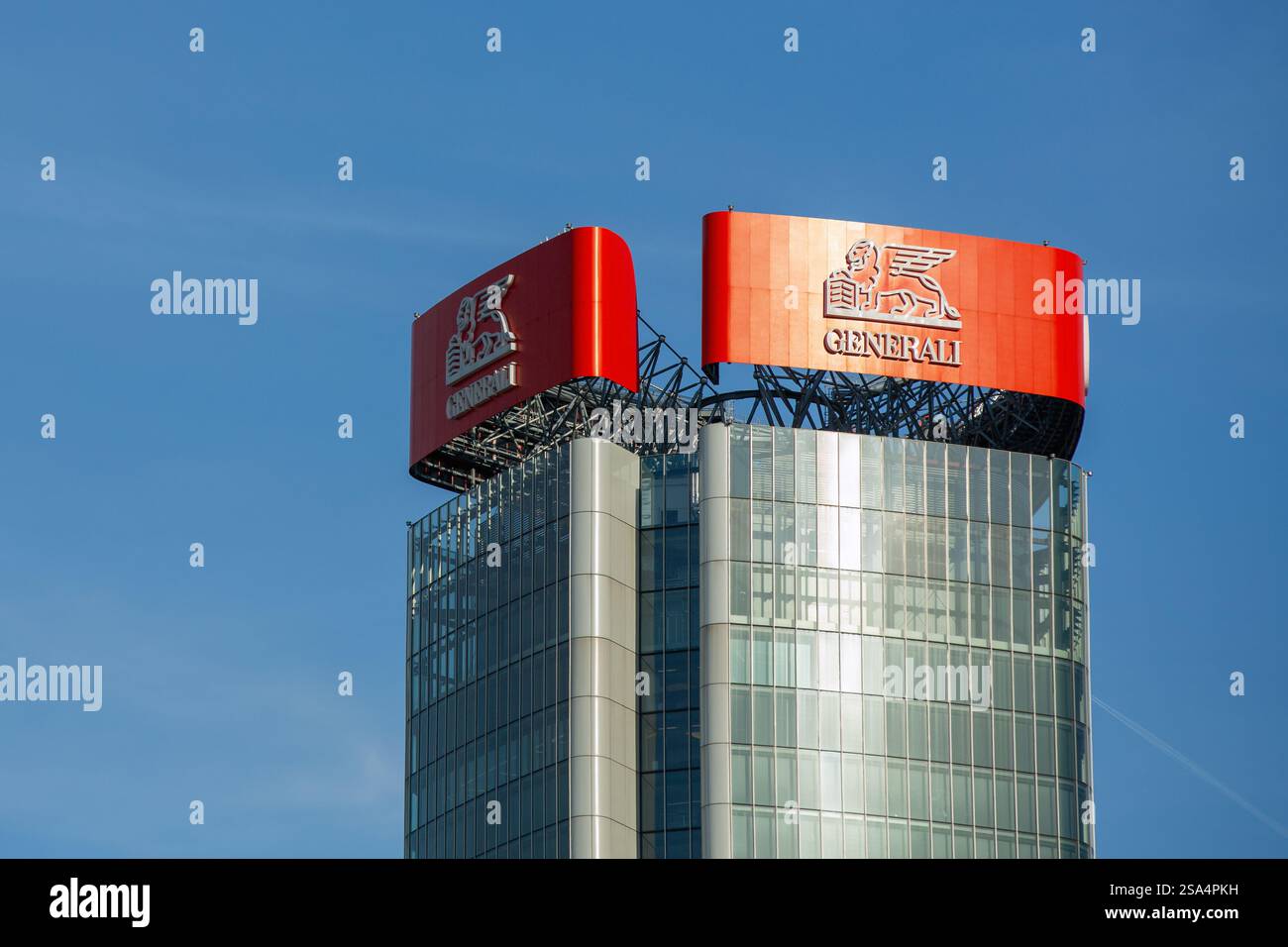 Italien, Mailand - 13. Mai 2022: Logo der Generali-Gruppe auf dem Hauptsitz Stockfoto