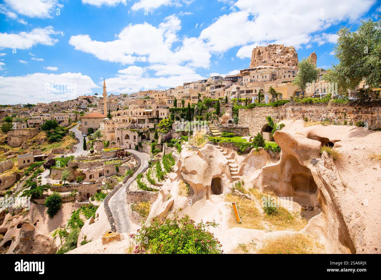 Fantastischer Blick auf die Stadt Uchisar in Kappadokien Türkei Stockfoto