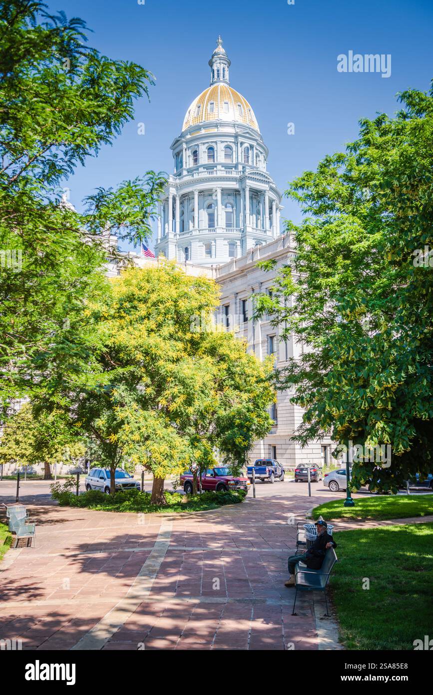 Denver, CO USA - 27. Juni 2018: Außenansicht des Gold Dome des Colorado State Capitol Building. Stockfoto