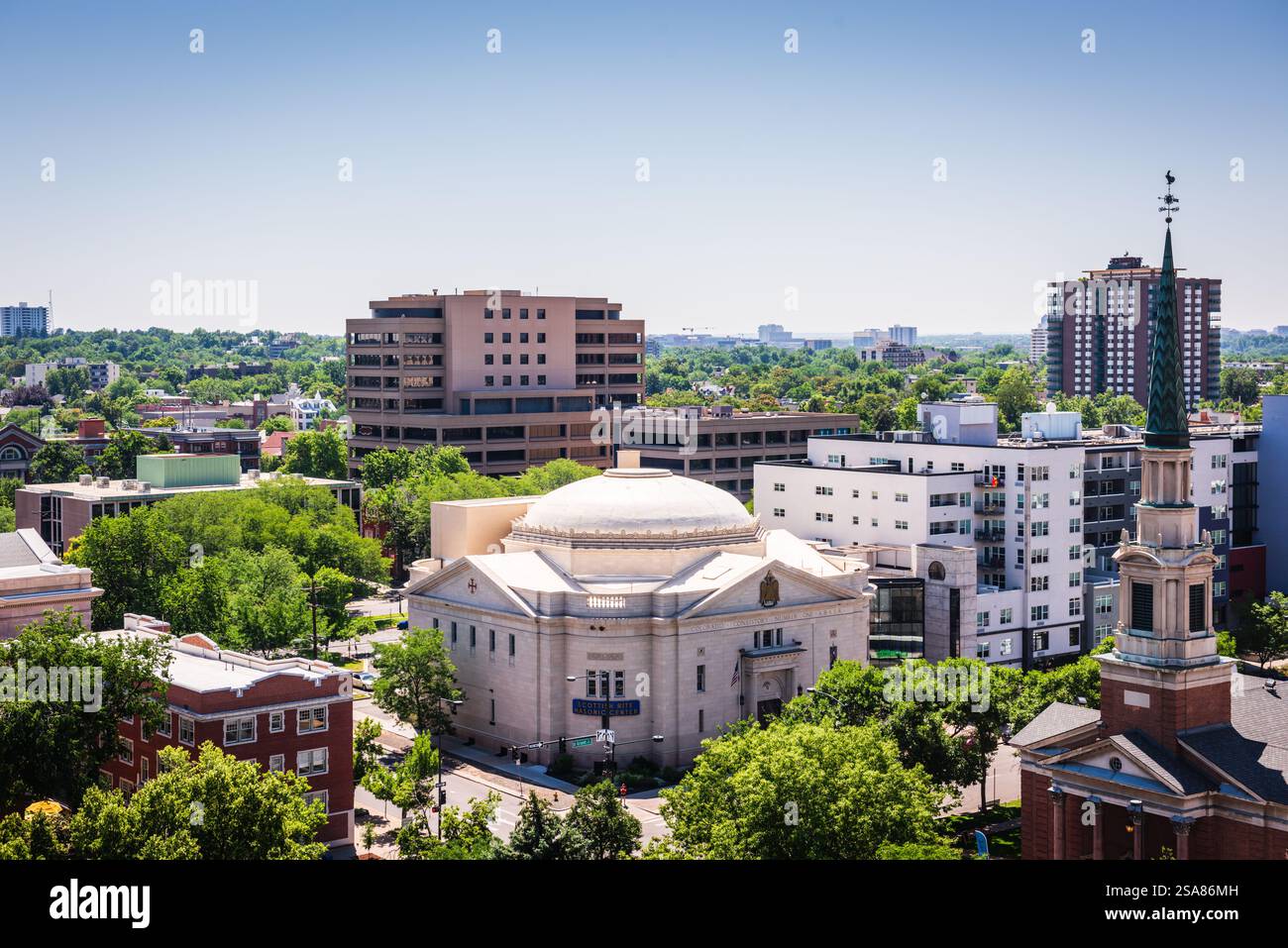 Denver, CO USA - 27. Juni 2018: Blick auf die Stadt vom Dome Observation Area auf der Spitze des Colorado State Capitol Building. Stockfoto