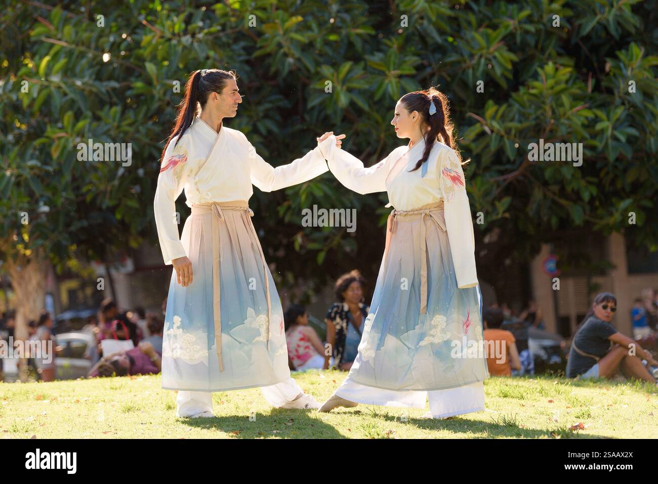 Chinesisches Neujahr – Jahr der Holzschlange! Mehr als 150.000 Menschen feierten in Buenos Aires Chinatown und vereinen China und Argentinien zu einem fest. Stockfoto