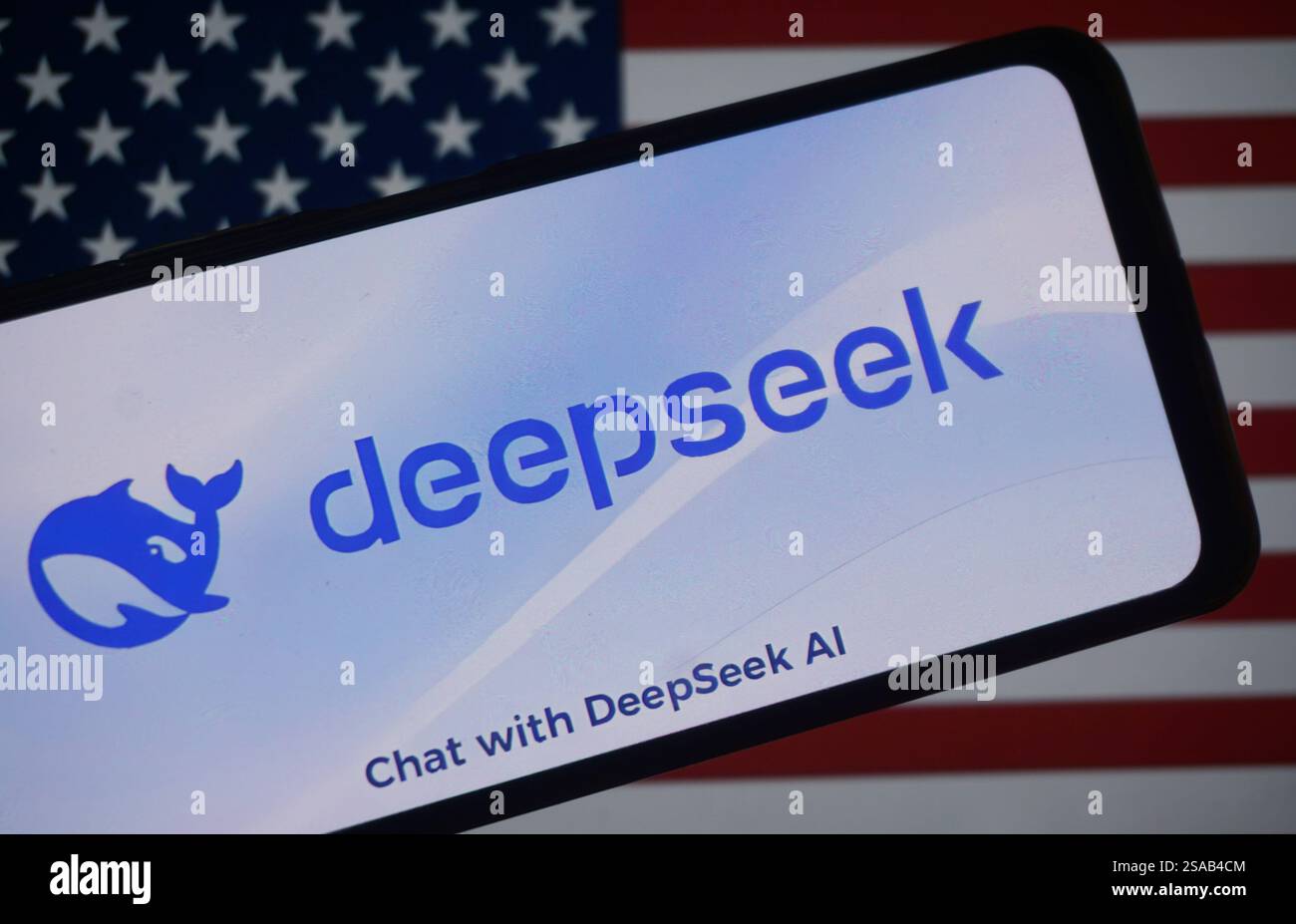 HANGZHOU, CHINA - 29. JANUAR 2025 - Ein Illustrationsfoto zeigt das DeepSeek Logo mit US-Flagge in Hangzhou, Provinz Zhejiang, China, 29. Januar 2025. Stockfoto