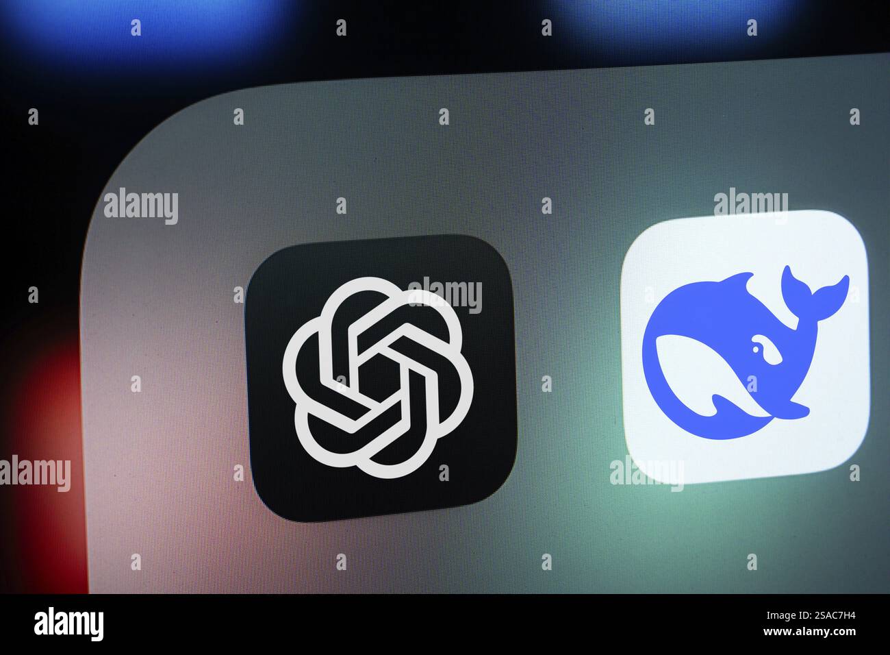 Nahaufnahme eines iPad-Bildschirms mit dem Symbol für Deepseek Ai und OpenAI ChatGPT App Stockfoto