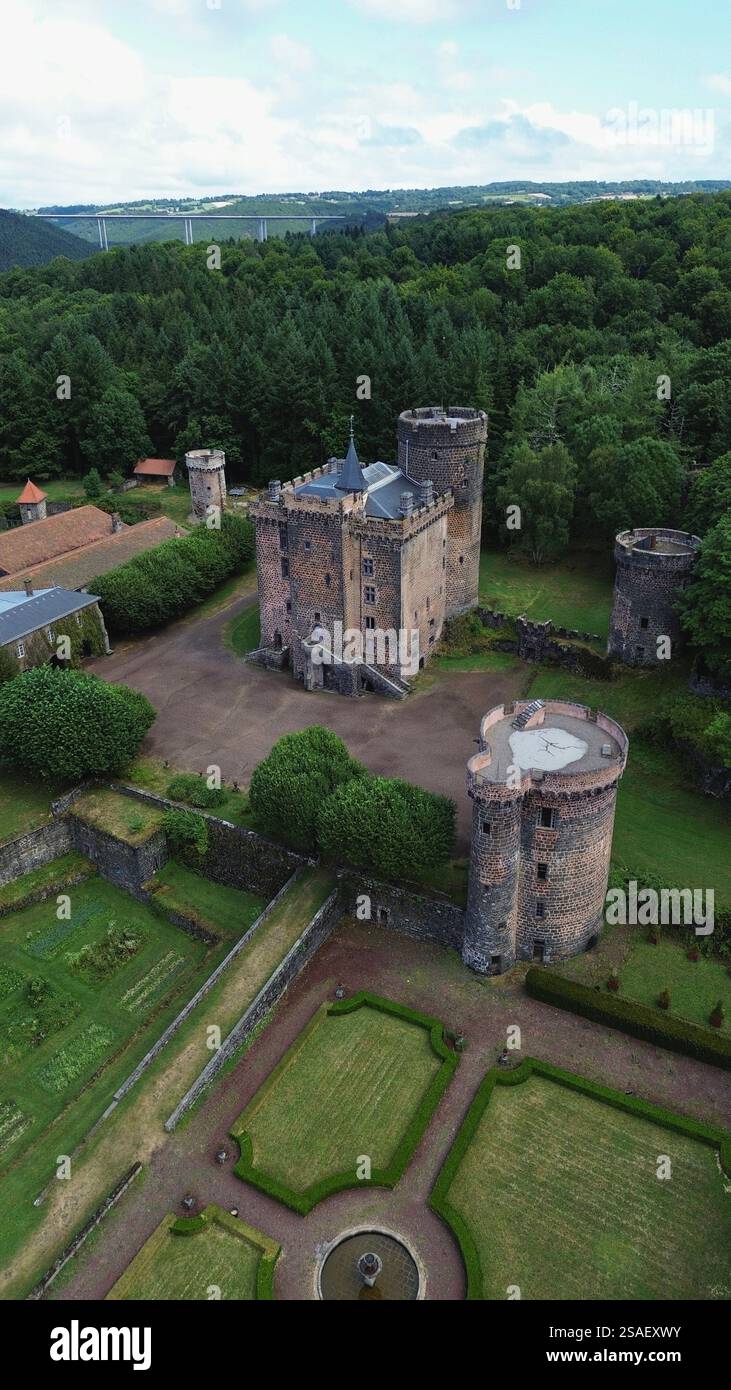 Drohnenfoto Dauphin Castle frankreich europa Stockfoto