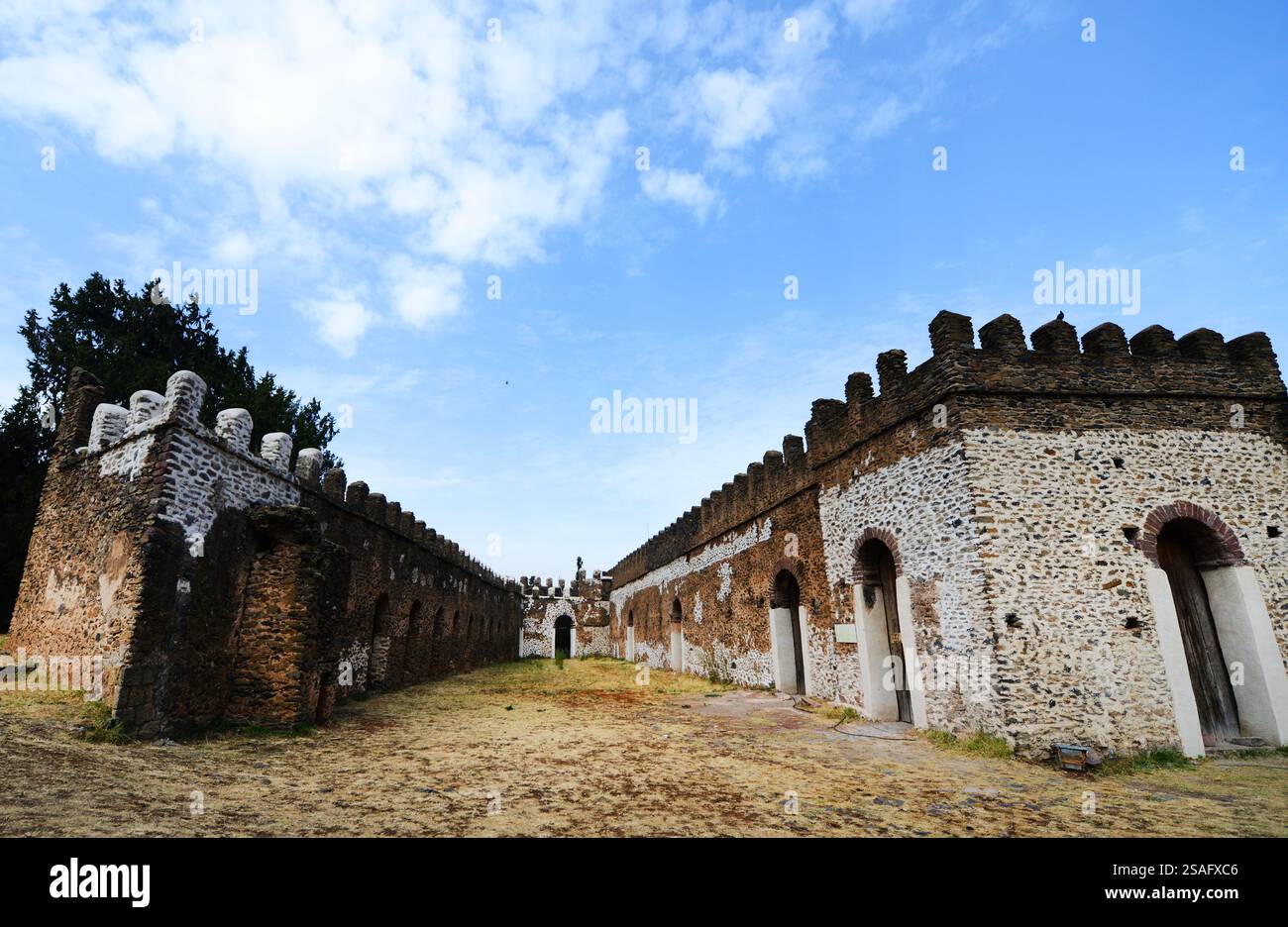 Die Ruinen des Fasil Ghebbi (königliche Gehege) in Gondar, Äthiopien. Stockfoto