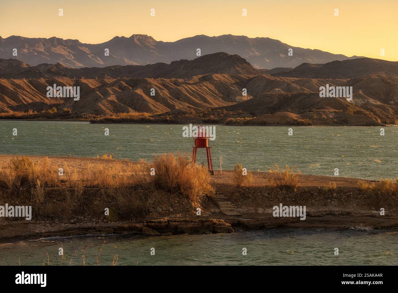 Leuchtturm am Ufer des Lake Havasu in Arizona. Stockfoto