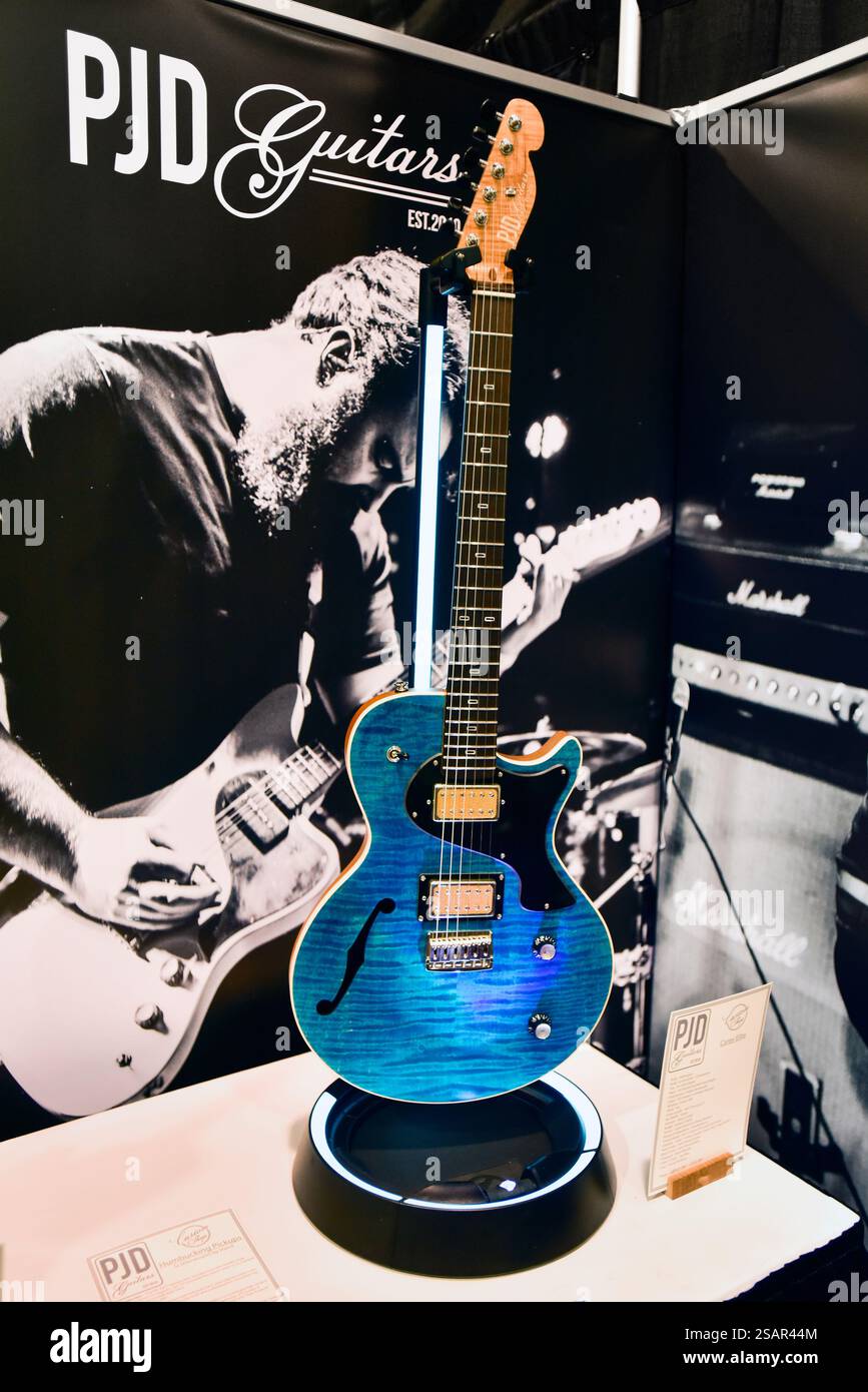 PJD-Gitarrenpräsentation auf der NAMM Show 2025 in Anaheim, Kalifornien. Stockfoto