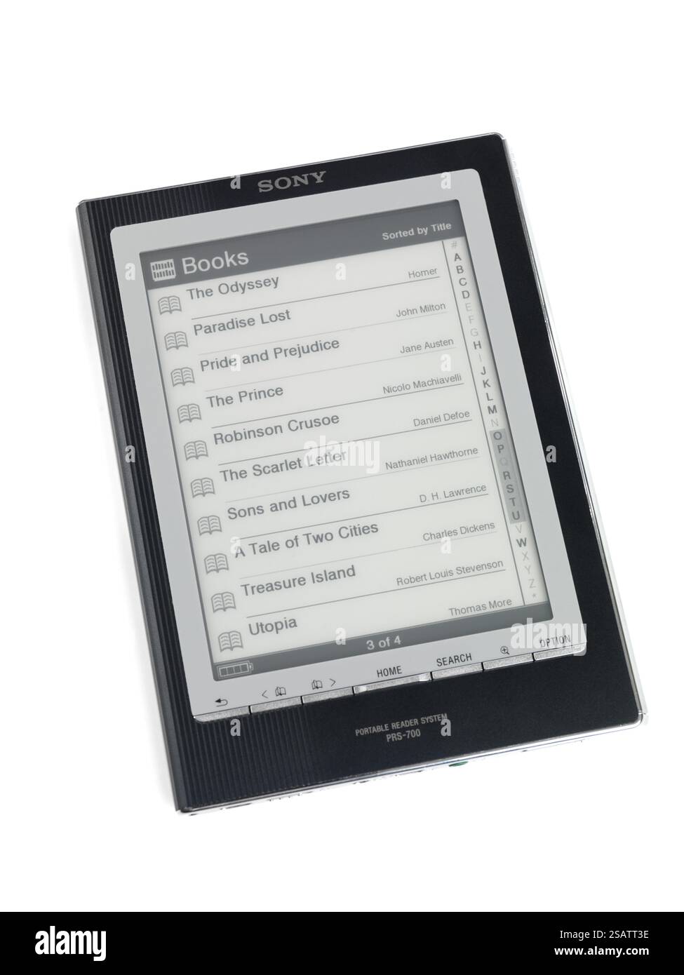 Sony Reader mit einer Liste von Büchern auf dem Display. Tragbares Lesegerät PRS-700. E-Book-Gerät mit Touchscreen. Isoliert auf weißem Hintergrund Stockfoto