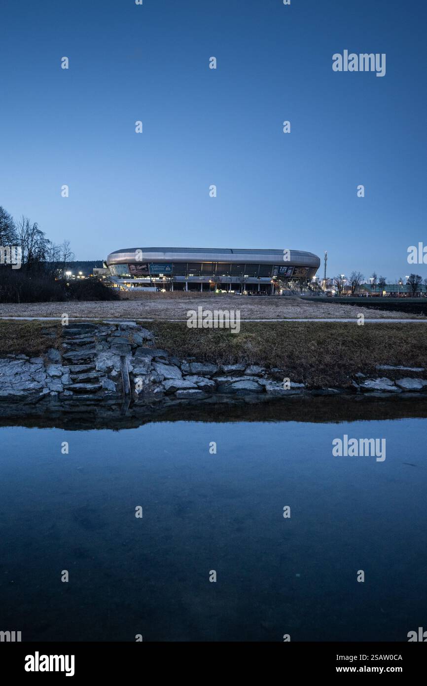 Außenansichten des Wörthersee Stadions im Vorfeld der Champions League Begegnung/Ligaphase/8. Runde zwischen SK Puntigamer Sturm Graz und RB Leipzig am Mittwoch, 29. Jänner 2025, im Wörthersee Stadion in Klagenfurt. // Außenansicht des Wörthersee-Stadions im Vorfeld der Champions League-Begegnung/Ligaphase/8. Runde zwischen SK Puntigamer Sturm Graz und RB Leipzig am Mittwoch, 29. Januar 2025, im Wörthersee-Stadion in Klagenfurt. - 20250129 PD22646 Credit: APA-PictureDesk/Alamy Live News Stockfoto