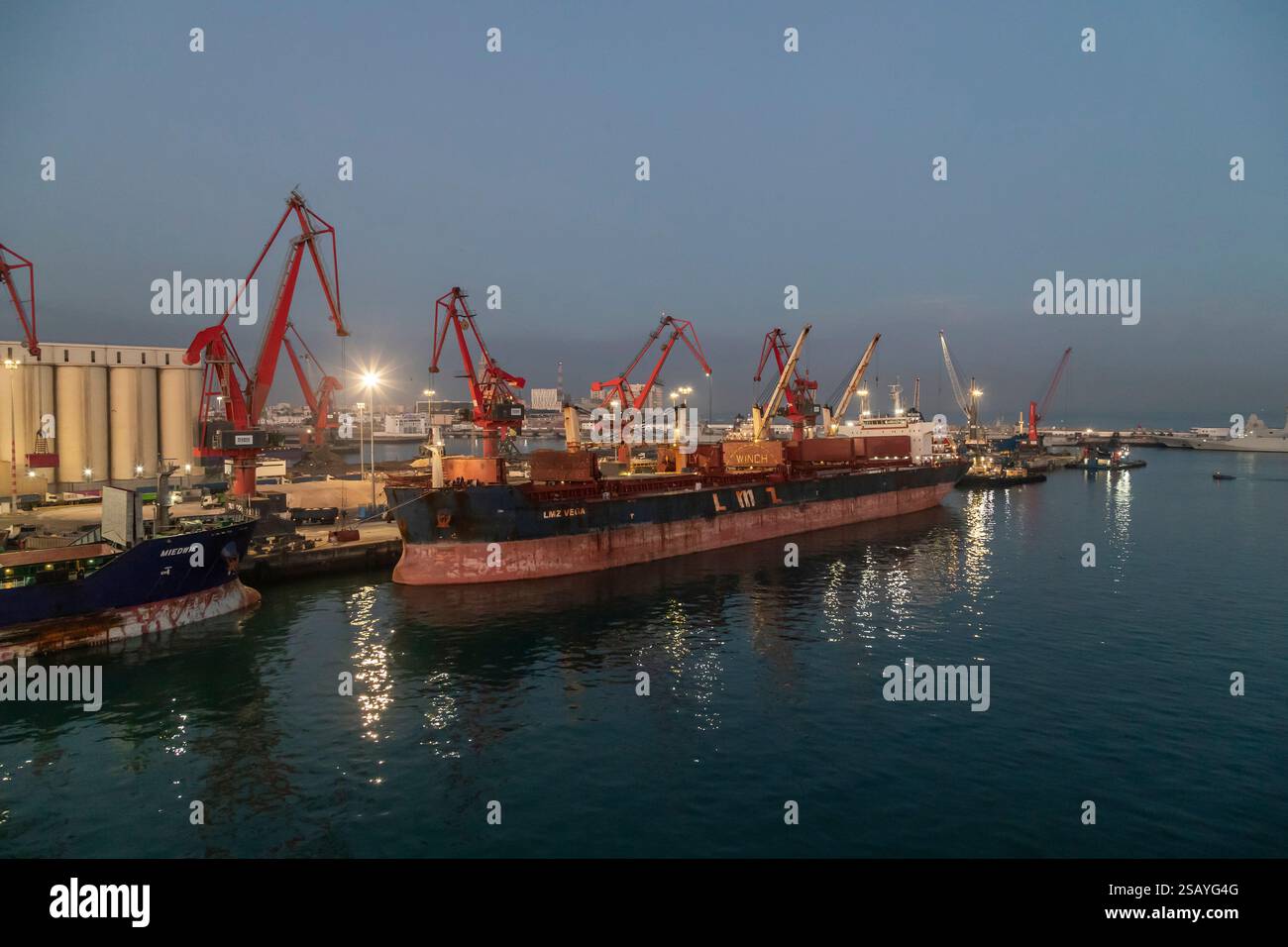 LMZ VEGA ein Containerschiff in Casablanca, Marokko. Stockfoto