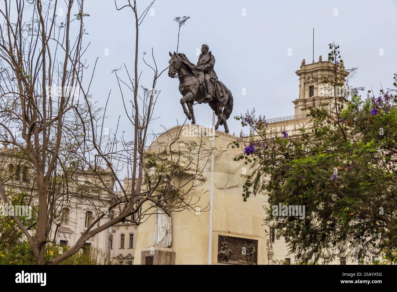 Statue des San Martin Platzes - Lima, Peru Stockfoto
