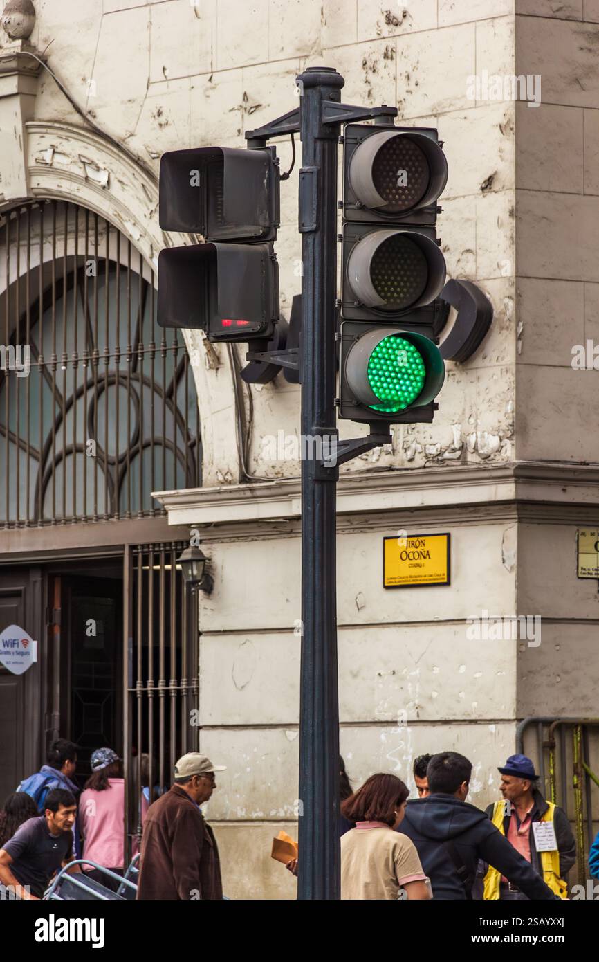 Ampel am San Martin Square - Lima, Peru Stockfoto