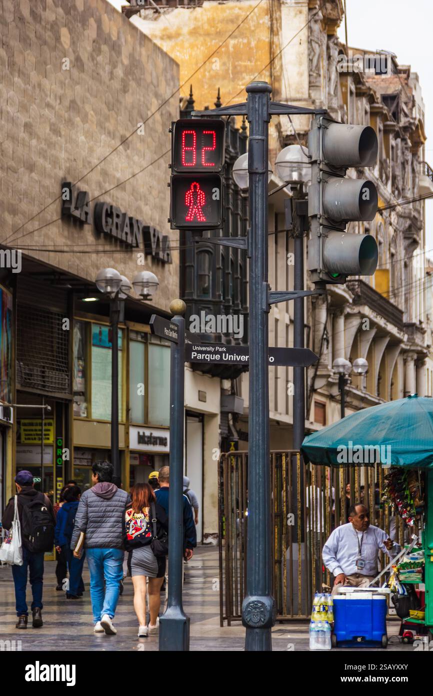 Ampel am San Martin Square - Lima, Peru Stockfoto