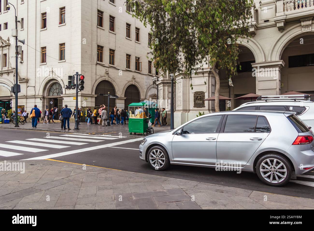 Straße am San Martin Platz - Lima, Peru Stockfoto