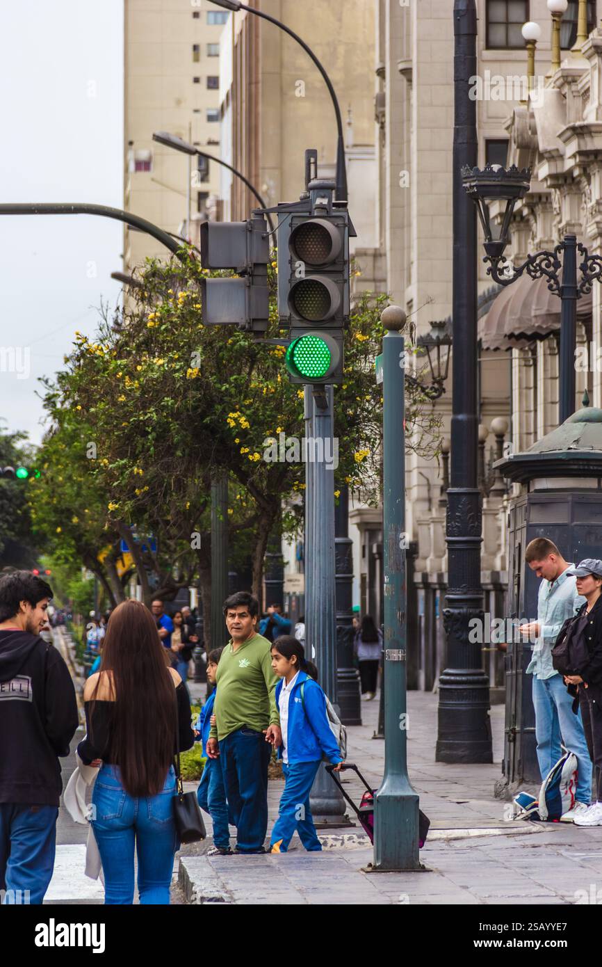 Ampel am San Martin Square - Lima, Peru Stockfoto