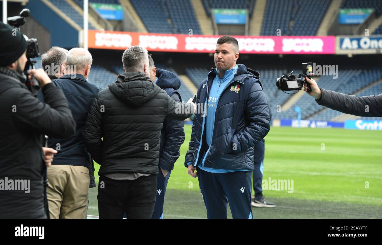 Scottish Gas Murrayfield Stadium. Edinburgh.Scotland.UK. 31. Januar 25.Rugby Italy Training Session für ihr Six Nations Match gegen Schottland. Italien Sebastian Negri (Benetton Rugby, Trackside Pressekonferenz Credit: eric mccowat/Alamy Live News Stockfoto